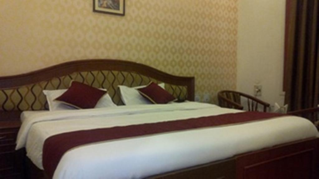 Hotel Sunrise Inn Лакхнау Екстер'єр фото